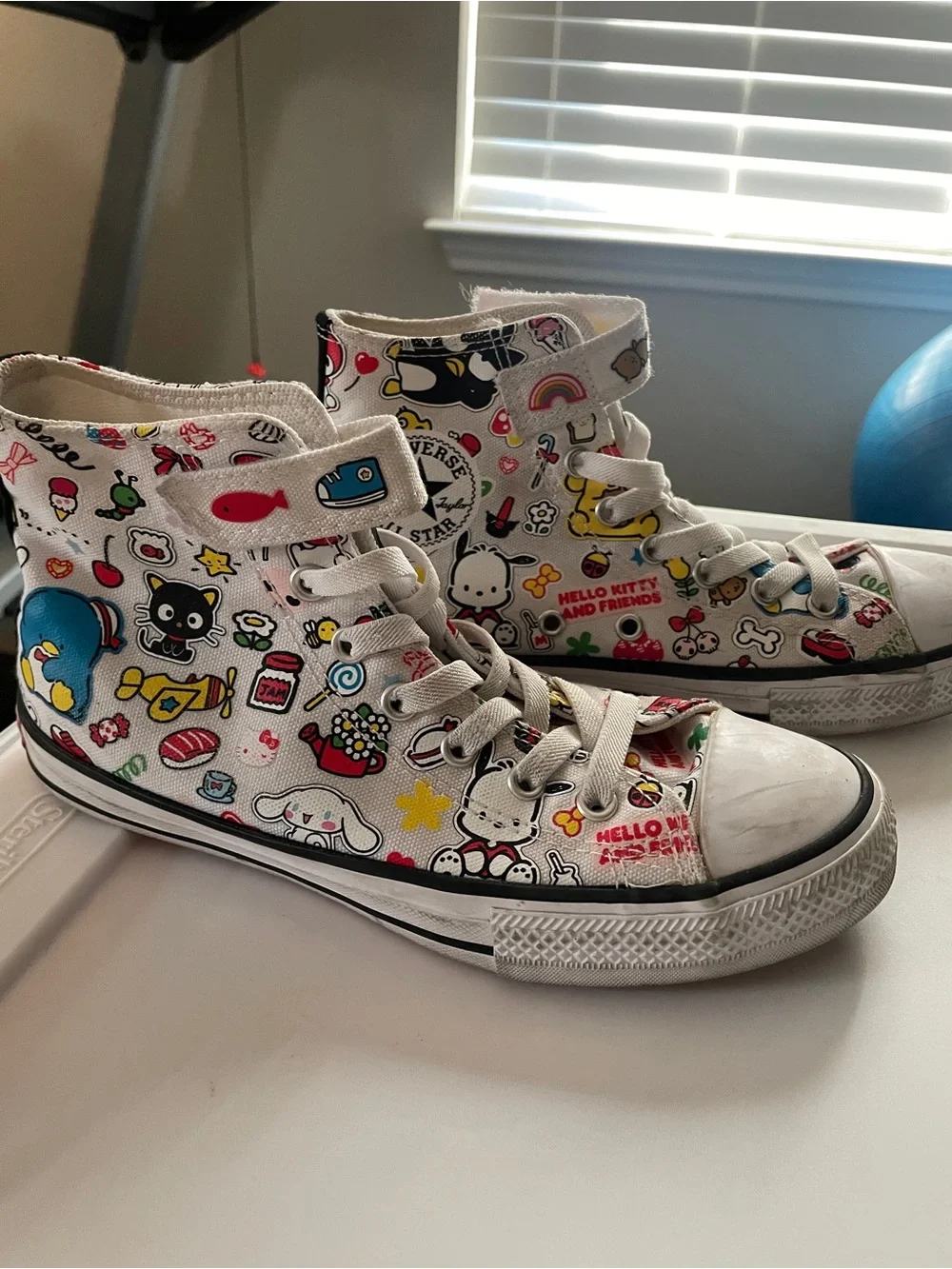Hello Kitty White Multicolor Graphic Kids High-Top All Star Converse